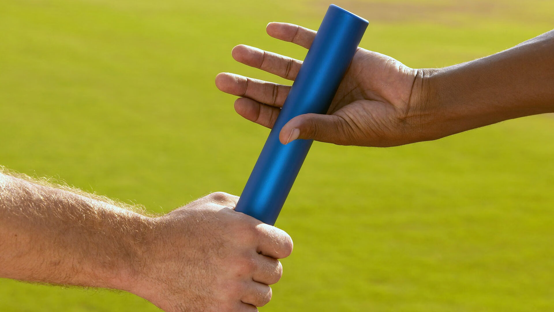 世界足球年轻球员排行榜，迄今为止当选世界足球先生最年轻的球星